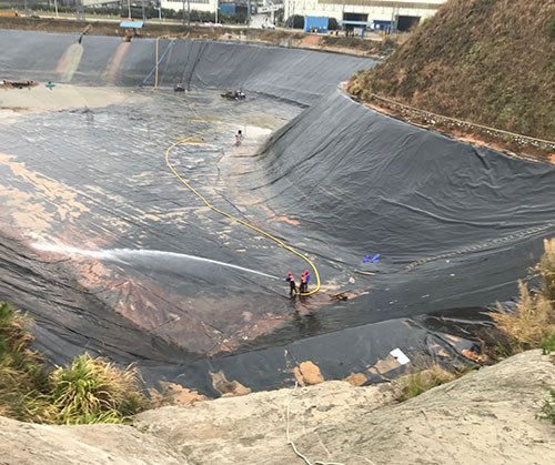 印江废水池清理